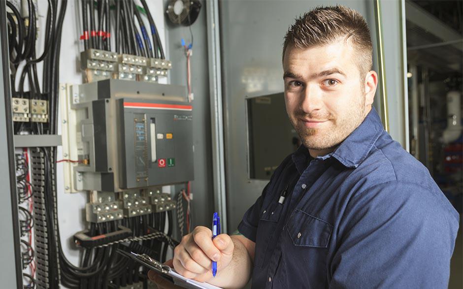 ouvrier électricien Fosses